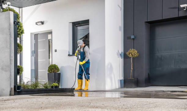 Best Pool Deck Cleaning  in Gordon Heights, NY